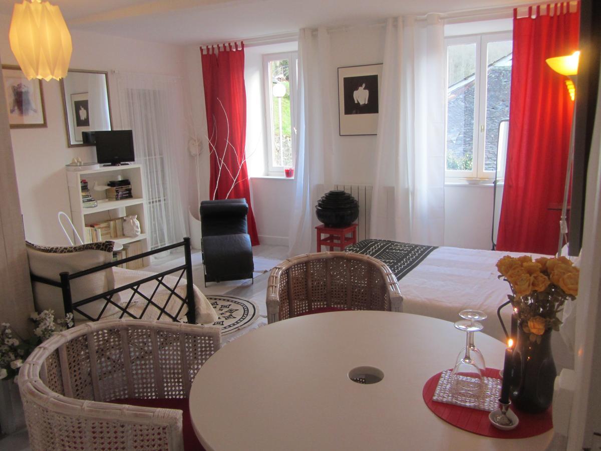 La Maison De Natasha Castillon-en-Couserans ภายนอก รูปภาพ